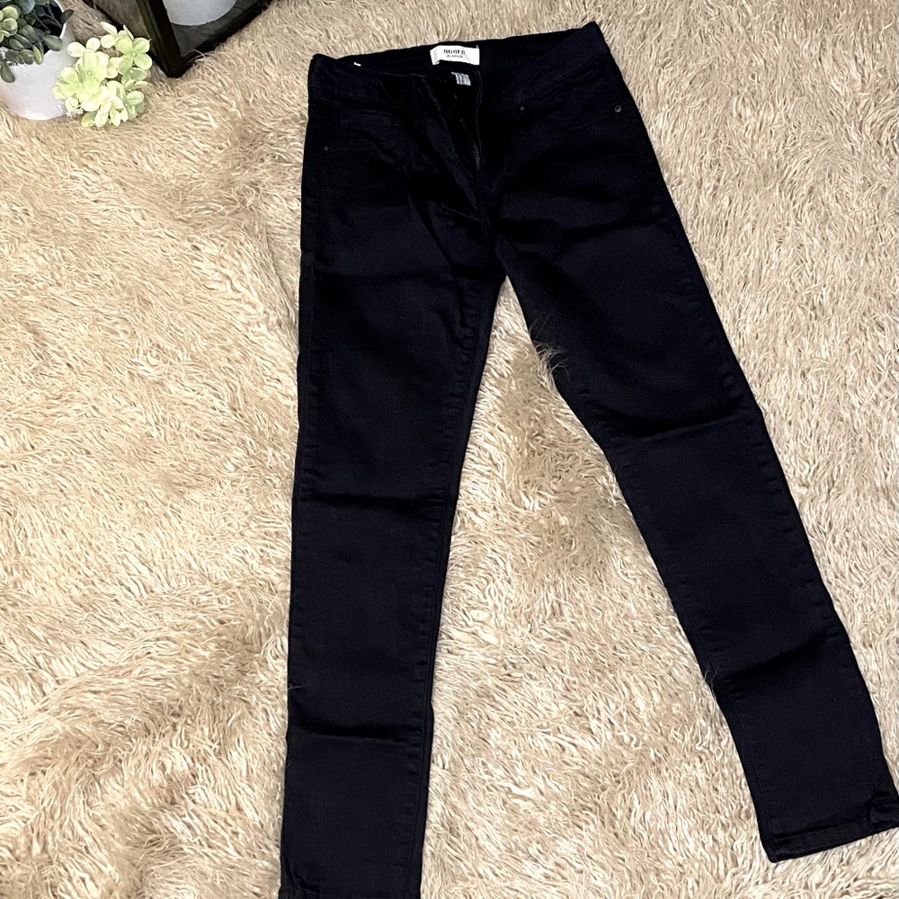 Mid-Rise Jeans